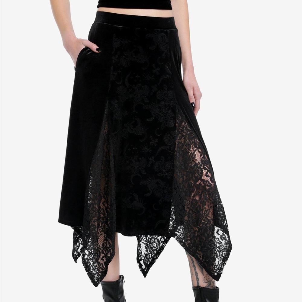 Cosmic Aura Black Velvet Lace Godet Midi Skirt Hot‎ Topic Witchy
